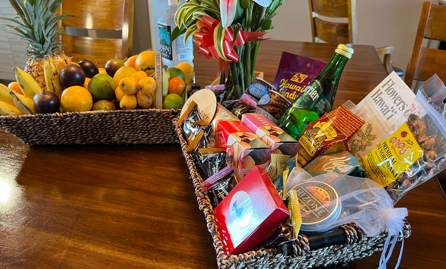 Pukalani Floral Lux Gift Basket Set