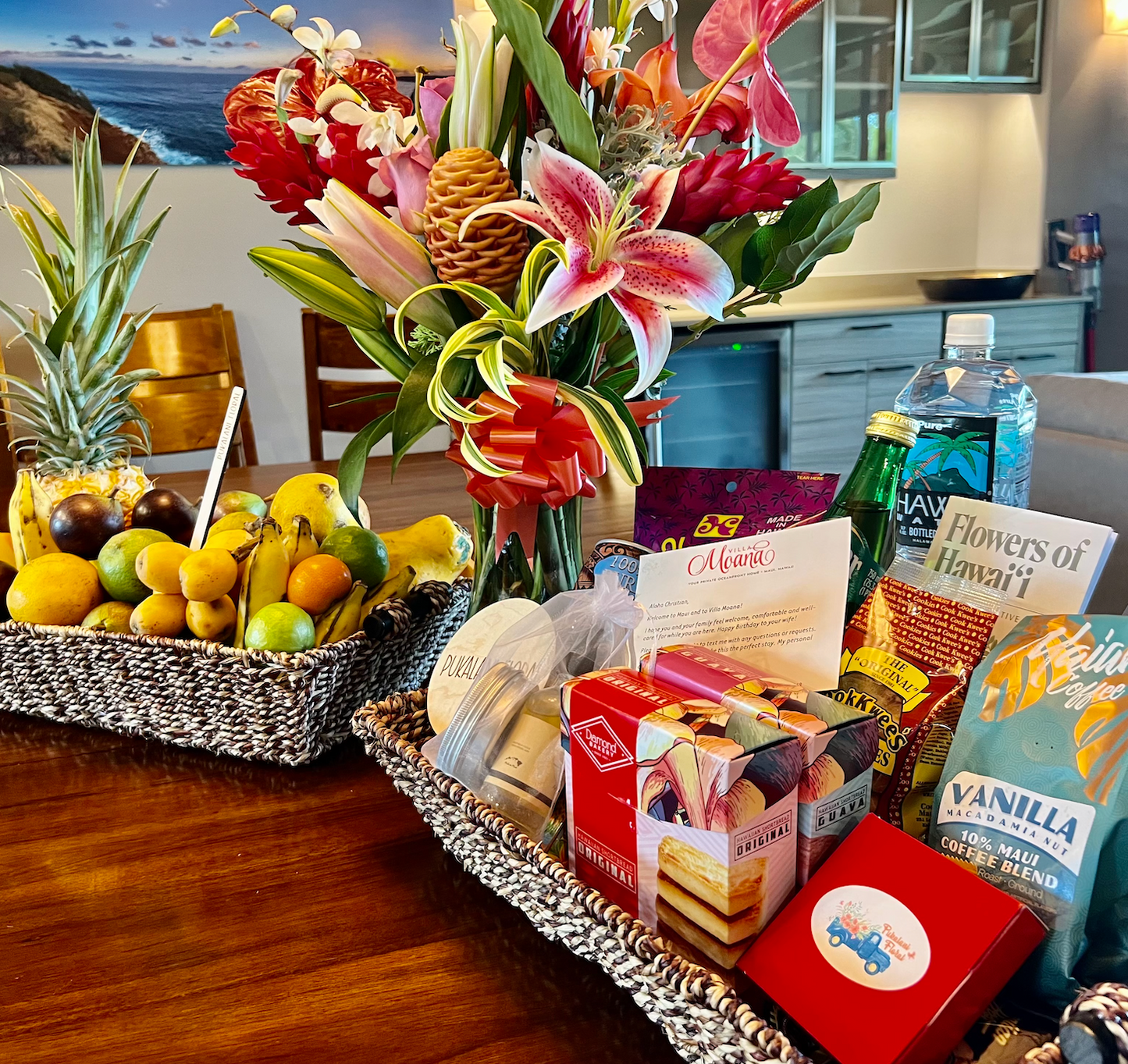 Pukalani Floral Lux Gift Basket Set